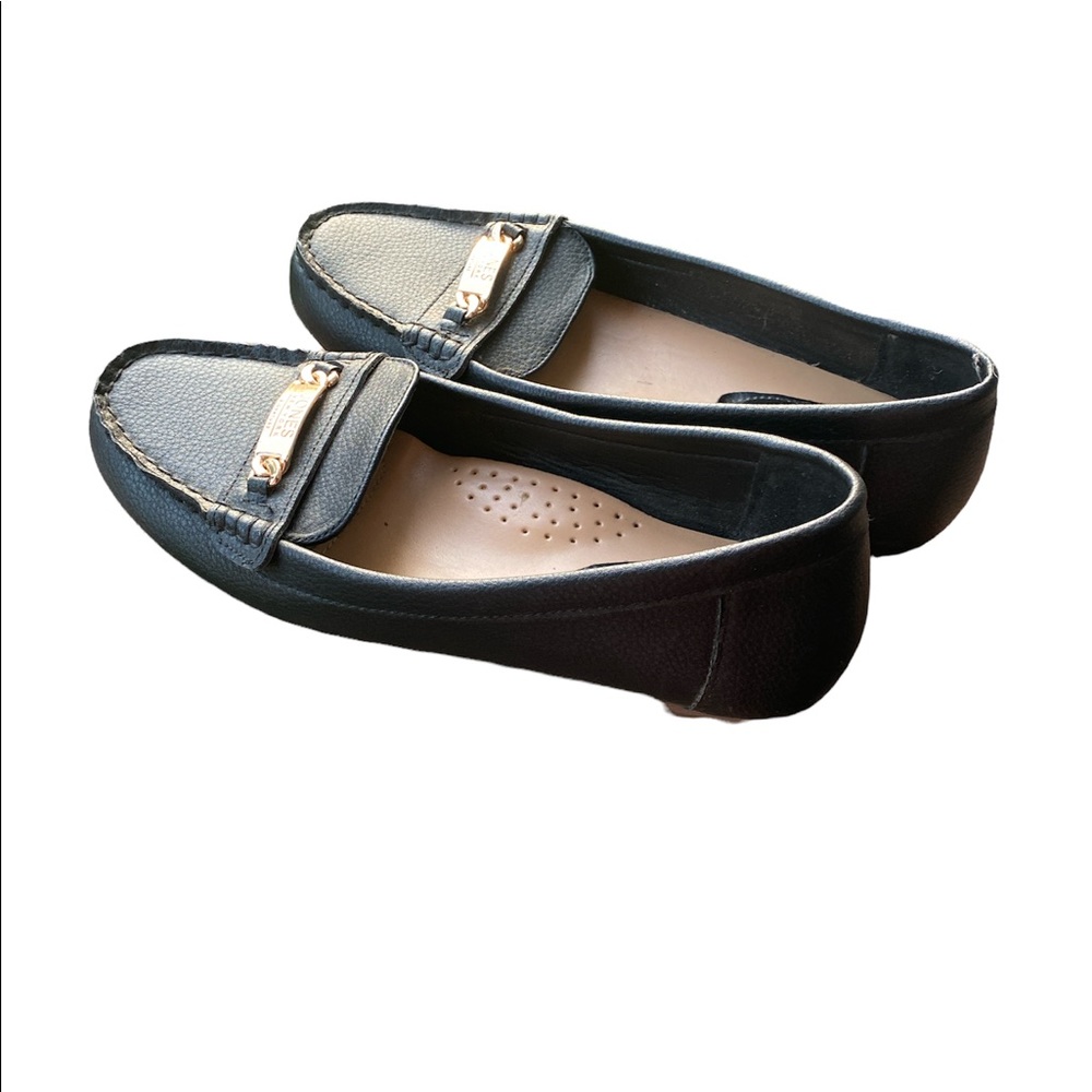 Preloved Women’s flats